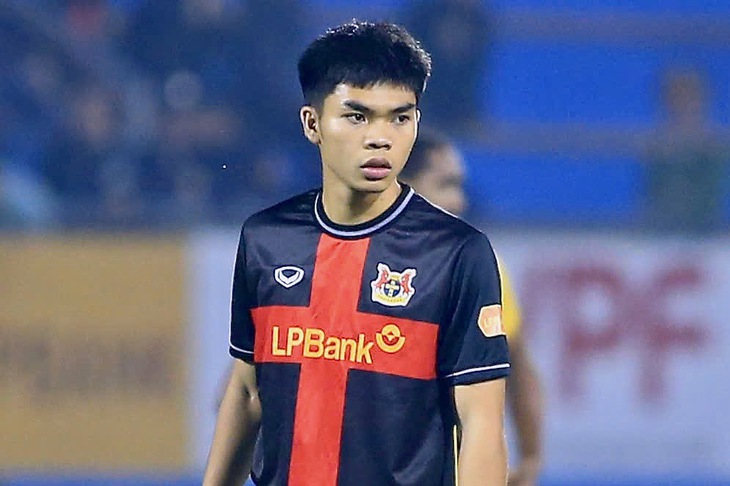 Vì sao HLV Kim Sang Sik gọi Thành Trung, Đức Việt và Lê Phát lên U22 Việt Nam? - Ảnh 2.