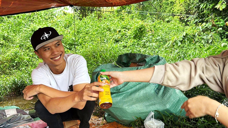 Khi shipper thân khách như người nhà - Ảnh 3. shipper - Ảnh 3.