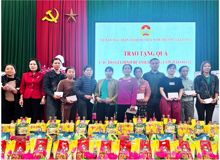 Wilmar CLV trao 15 tỉ đồng hỗ trợ khắc phục hậu quả bão lũ - Ảnh 2.