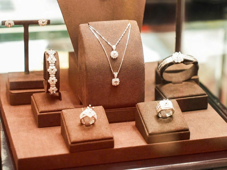 Ngắm trang sức, đá quý bạc tỉ tại triển lãm quốc tế TP.HCM - Ảnh 4.