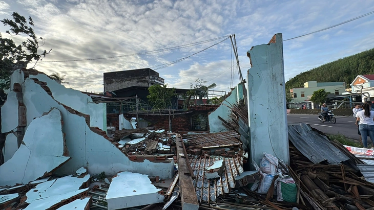 Bão Kalmaegi suy yếu thành vùng áp thấp - Ảnh 1.