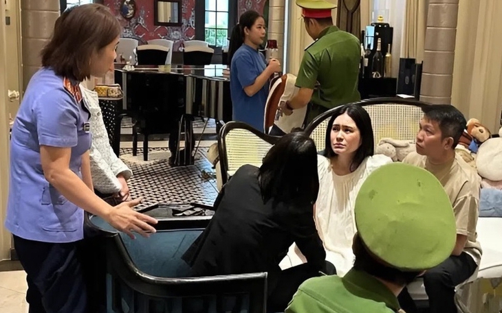 Đoàn Di Băng từng là ca sĩ, gắn mác 'em gái Lý Hải', hát '3 show rồi nghỉ'   - Ảnh 4.