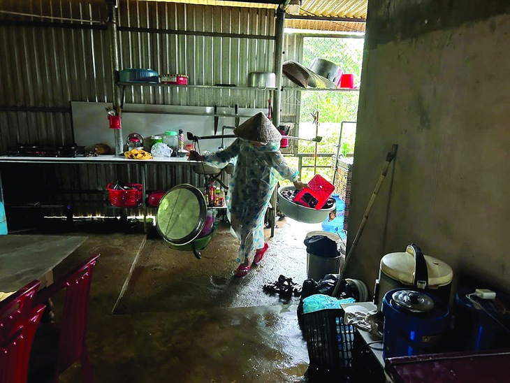  lũ lịch sử miền trung - Ảnh 1.