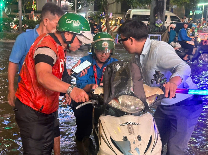 triều cường - Ảnh 3.