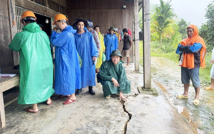 Một trường ở TP.HCM điều chỉnh giờ tan học tránh bão Kalmaegi và triều cường- Ảnh 3.