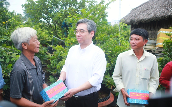 TP.HCM hỗ trợ Cao Bằng 23 tỷ đồng khắc phục thiệt hại do bão, lũ - Ảnh 2.