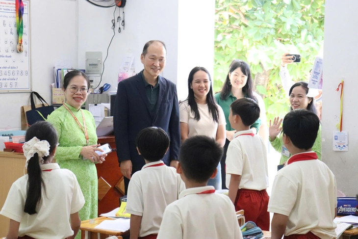 Trường tiểu học ở TP.HCM giao lưu quốc tế với các trường Singapore, Hàn Quốc- Ảnh 5. Trường tiểu học ở TP.HCM giao lưu quốc tế với các trường Singapore, Hàn Quốc - Ảnh 5.
