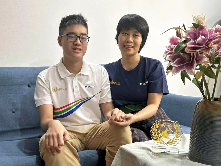 Đường lên đỉnh Olympia - Ảnh 1.