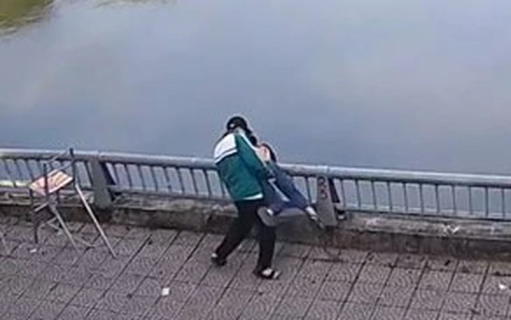 Công an Lào Cai thông tin vụ việc có dấu hiệu giết người liên quan đến hai học sinh - Ảnh 2.