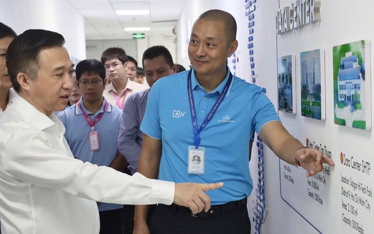 Phó bí thư Đặng Minh Thông thăm, chúc Tết người dân, chiến sĩ, y bác sĩ khu vực Bà Rịa - Vũng Tàu - Ảnh 4.