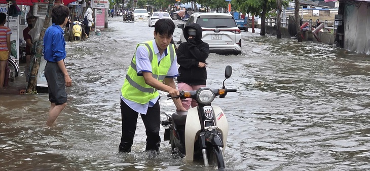 triều cường - Ảnh 2.