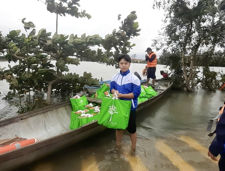 Saigon Co.op chi viện hàng chục tấn hàng thiết yếu cứu trợ vùng bão - Ảnh 5.