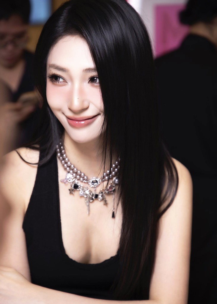 Khổng Tú Quỳnh: 'Giữa tôi và Hà Kino chỉ là chị em tốt' - Ảnh 2.