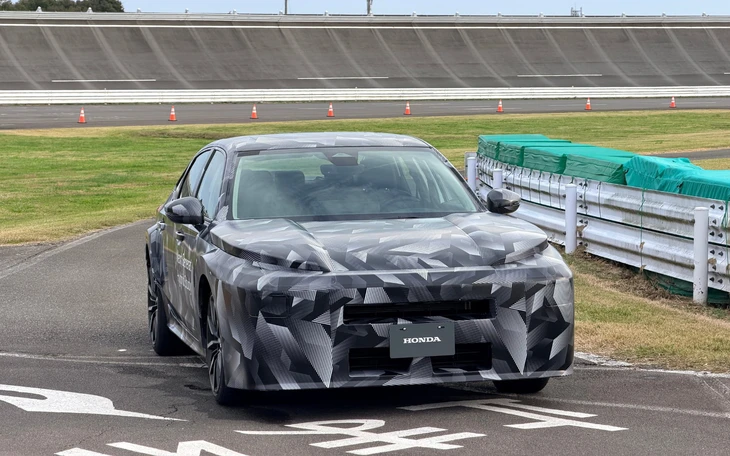 Tin tức giá xe: Honda Civic e:HEV RS giảm giá tới 140 triệu tại đại lý - Ảnh 8.