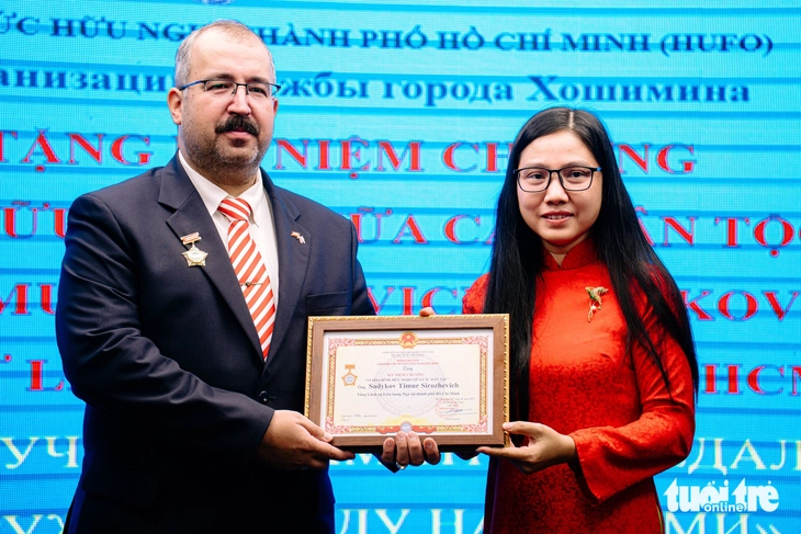 Họp mặt kỷ niệm 108 năm Cách mạng Tháng 10 Nga tại TP.HCM - Ảnh 4. Họp mặt kỷ niệm 108 năm Cách mạng Tháng 10 Nga tại TP.HCM - Ảnh 4.