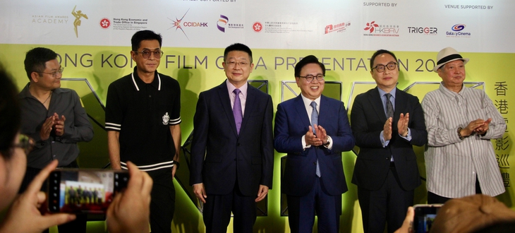 Cổ Thiên Lạc và Hồng Kim Bảo giao lưu cùng fan Việt tại Gala Điện ảnh Hong Kong ở TP.HCM - Ảnh 9. Cổ Thiên Lạc - Ảnh 9.