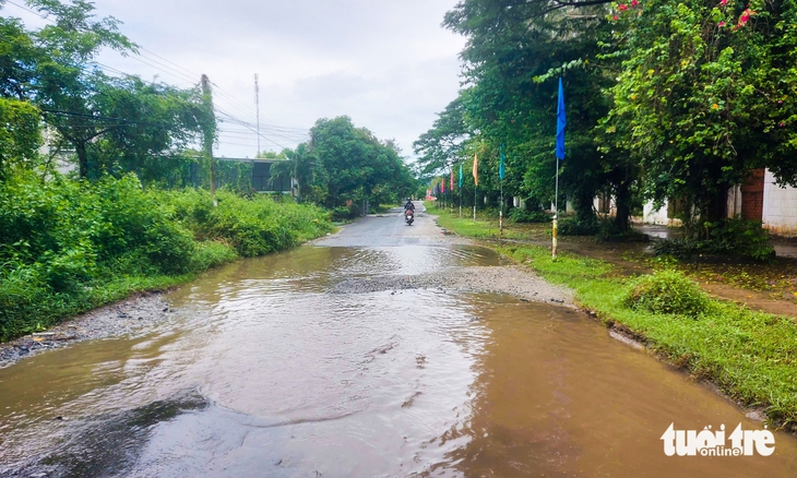 Đường đến điểm du lịch ở Ô Lâm, Cô Tô và Tri Tôn hư nhiều, du khách ngán ngẩm: Địa phương nói gì? - Ảnh 2.