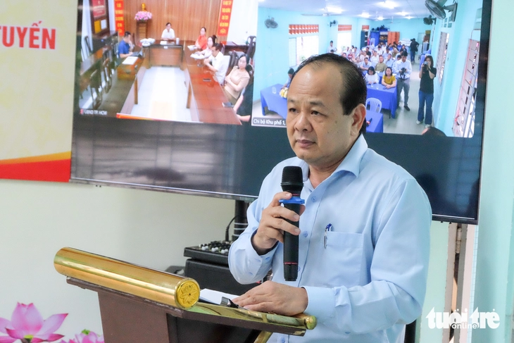 Phường An Phú Đông đưa mô hình họp trực tuyến về tận khu phố, đỡ cảnh mưa gió kẹt xe - Ảnh 2.