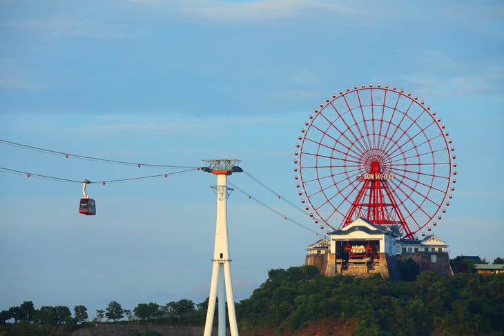 Vịnh Hạ Long - Ảnh 1.