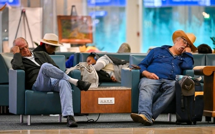 Tin tức thế giới 9-11: Mỹ hy vọng mở cửa chính phủ tạm thời; Philippines đón siêu bão Fung-Wong - Ảnh 2.