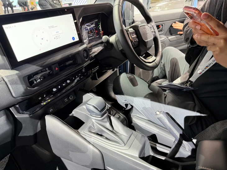 Toyota Land Cruiser FJ - Ảnh 2.