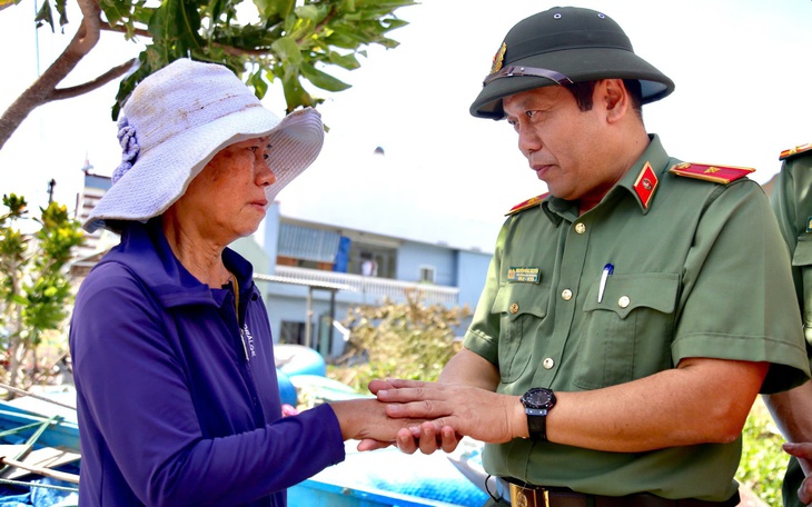 Hiểu may mắn, biết sẻ chia - Ảnh 1.