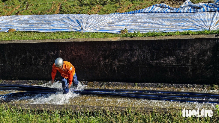 Quan trắc liên tục để cứu hồ thủy lợi có nguy cơ vỡ ở Lâm Đồng- Ảnh 4. Quan trắc liên tục để cứu hồ thủy lợi có nguy cơ vỡ ở Lâm Đồng - Ảnh 4.