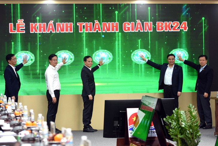 Bí thư Thành ủy TP.HCM Trần Lưu Quang dự lễ gắn biển công trình trọng điểm thuộc dự án mỏ khí - Ảnh 3.