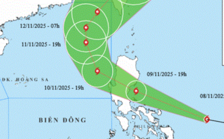 Hôm nay, bão Phượng Hoàng khả năng mạnh lên thành siêu bão - Ảnh 1.