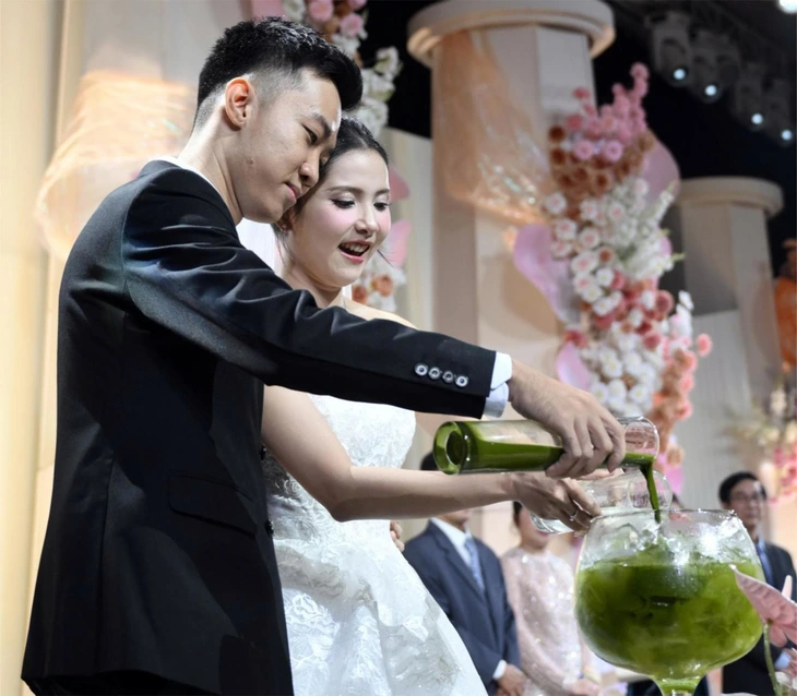 đám cưới - Ảnh 2.