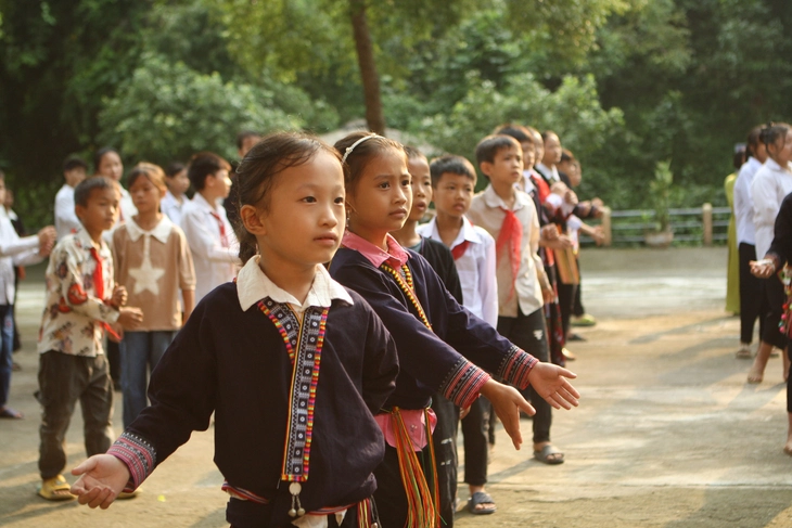 xây trường - Ảnh 1.