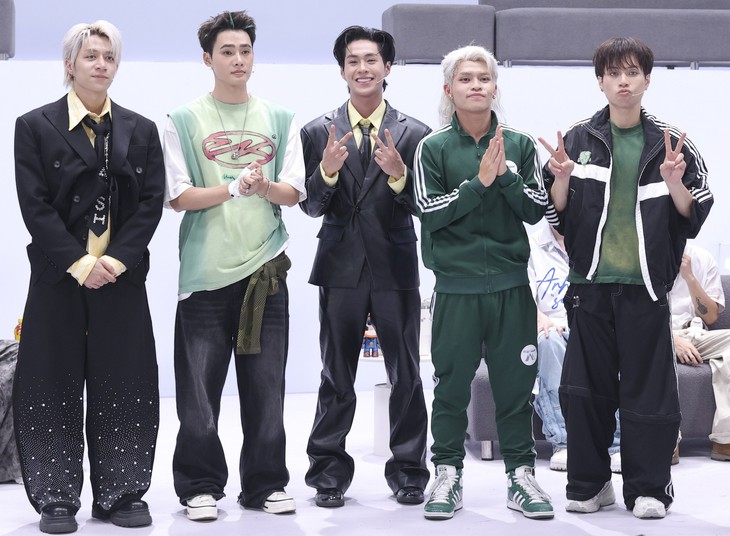 5 cái tên dừng bước đầu tiên tại Anh trai say hi: Khóc luôn á! - Ảnh 3.