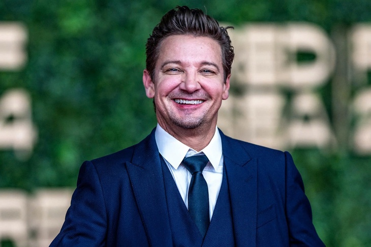 Jeremy Renner - Ảnh 3.