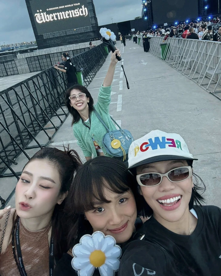 G-DRAGON thăng hoa cùng 50.000 khán giả ở Hà Nội - Ảnh 6.