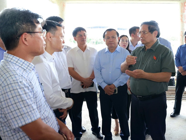 bệnh viện ung bướu - Ảnh 1.