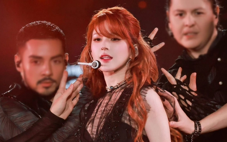 Triệu Lộ Tư 'khuấy đảo' Tinh Quang Đại Thưởng, là nghệ sĩ có sức ảnh hưởng của năm - Ảnh 6.