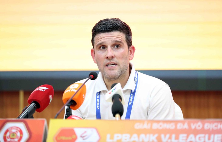 HLV Tây Ban Nha chưa vội nghĩ CLB Ninh Bình sẽ là nhà vô địch V-League - Ảnh 1.