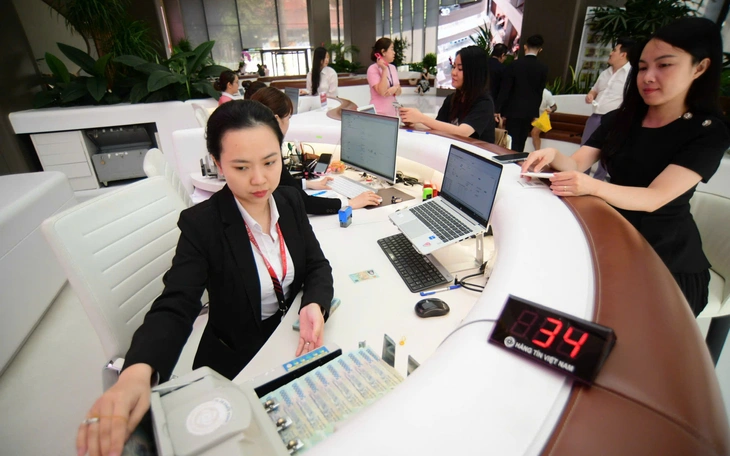 Bị ngừng cung cấp khí, hàng trăm doanh nghiệp và 500 xe buýt ở TP.HCM nguy cơ ngừng hoạt động - Ảnh 5.