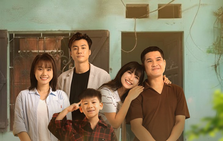 Đạo diễn ‘Đi giữa trời rực rỡ’ bắt trend làm phim ngắn nhưng không phải ngôn tình - Ảnh 4.