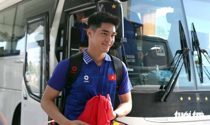 Tuyển U22 Việt Nam lên đường sang Thái Lan dự SEA Games 33 - Ảnh 4.