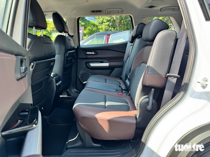 Mitsubishi Destinator - Ảnh 17.