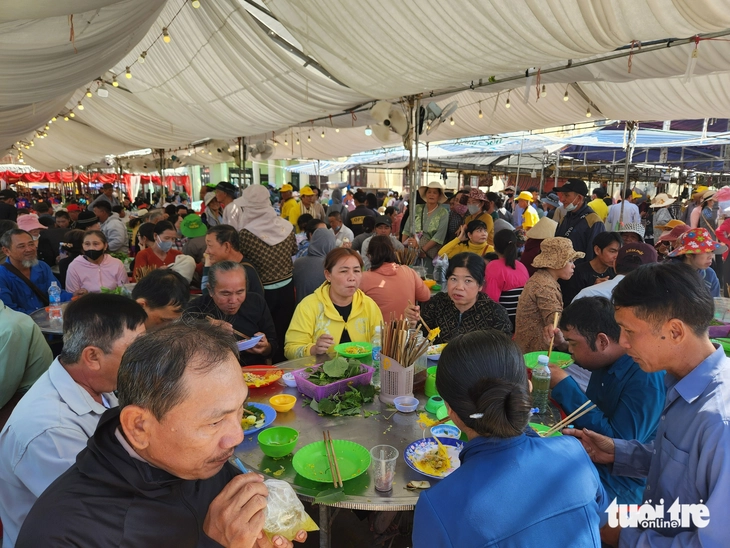 Đức Bổn Sư - Ảnh 3.