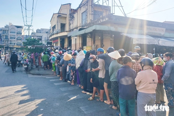 phiên chợ 0 đồng - Ảnh 2.