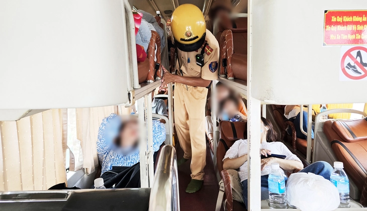 Thông tin mới về đề xuất lắp camera ở khoang hành khách trên ô tô - Ảnh 1.