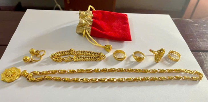 trộm vàng - Ảnh 1.