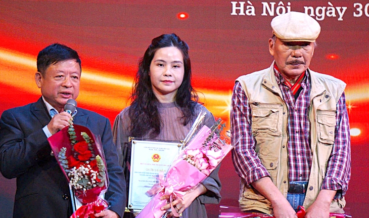 Văn học - Ảnh 2.