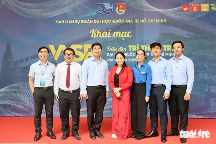 Liên kết liên ngành trở thành chìa khóa để trí thức trẻ Đại học Quốc gia TP.HCM hội nhập - Ảnh 1.