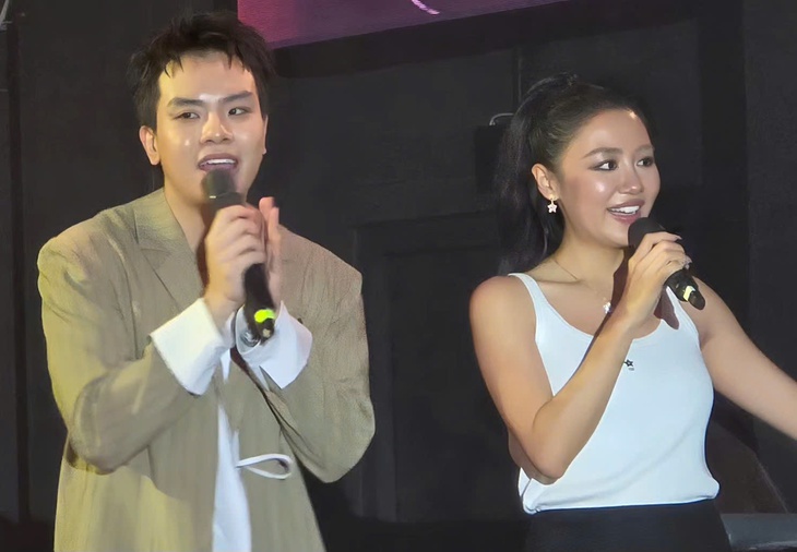 Văn Mai Hương rất đàn bà trong album mới 'Giai nhân' - Ảnh 2. Văn Mai Hương - Ảnh 2.