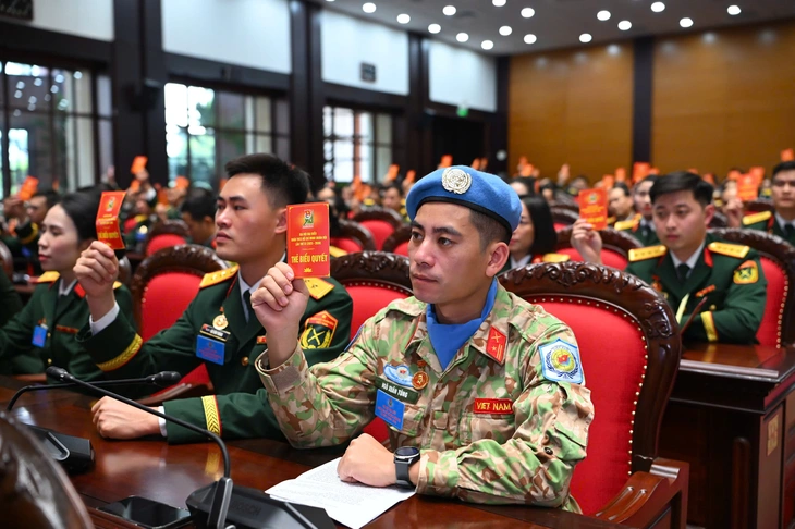 Bộ trưởng Phan Văn Giang yêu cầu thực hiện tốt 'hai xung kích' và 'hai sẵn sàng' - Ảnh 2.