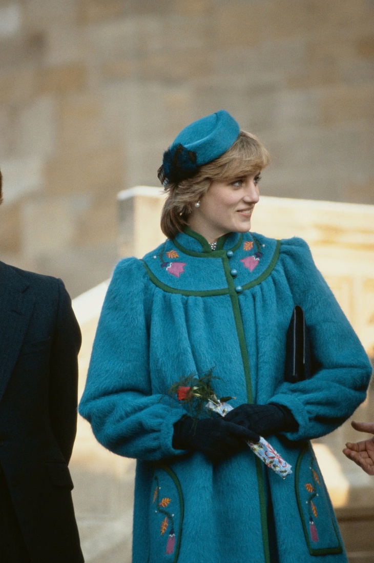 Nàng thơ thời trang mùa lễ hội gọi tên Công nương Diana - Ảnh 3.